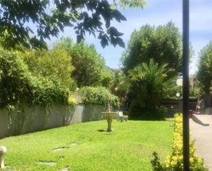 Garden of Flat to rent in Cáceres Capital  with Air Conditioner, Heating and Private garden