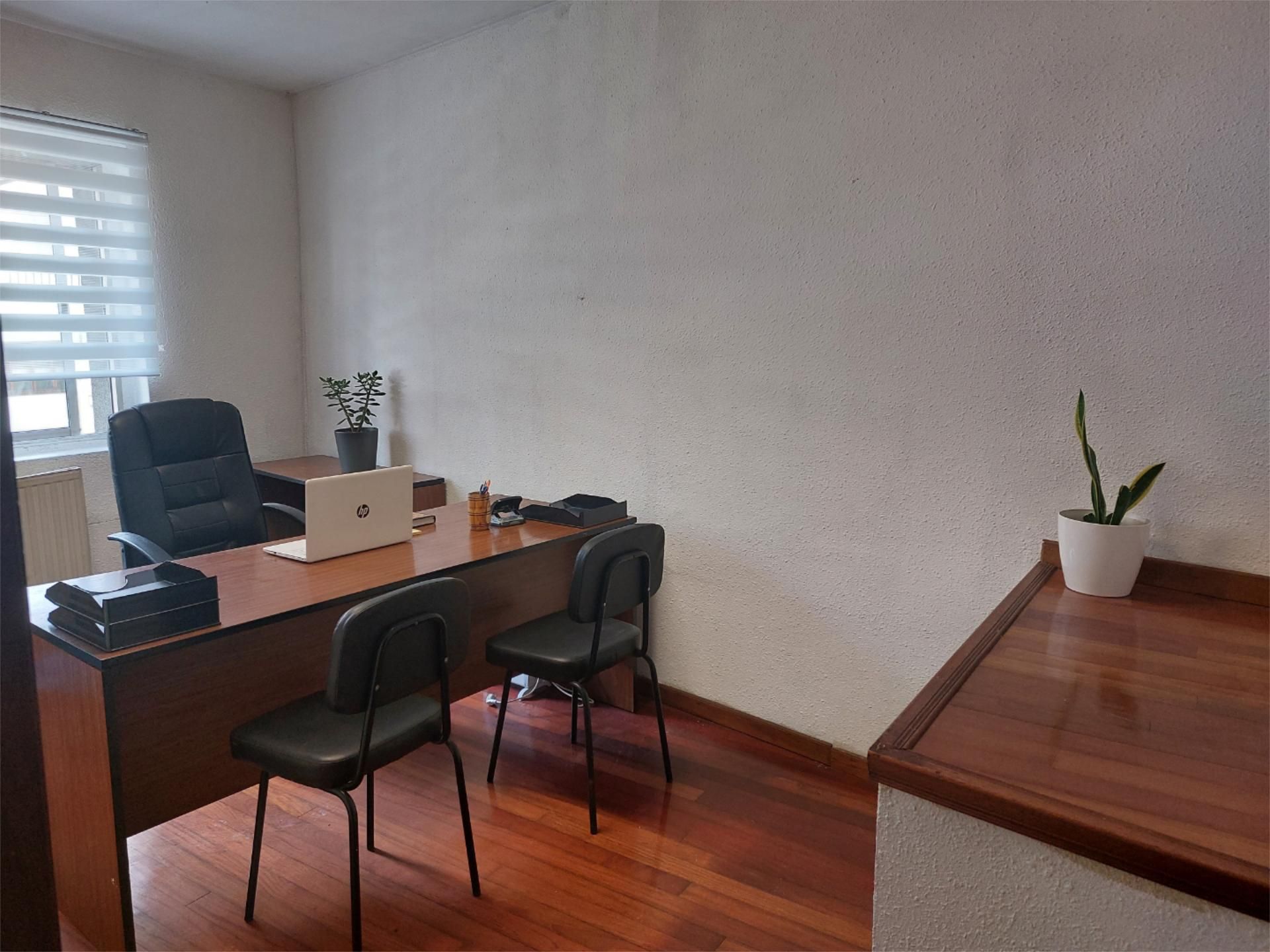 Office to rent in Lugo Capital