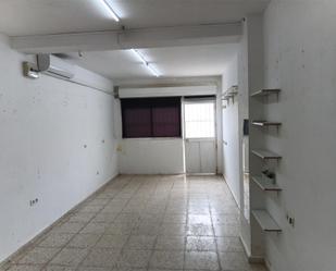 Local de lloguer en Lepe amb Aire condicionat