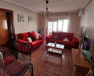 Flat to rent in Calle Doña María la Brava, 6, Miralvalle - Av. Virgen del Puerto - La Data