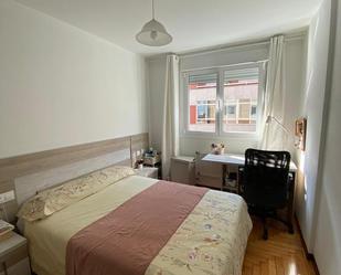 Bedroom of Flat to share in Vigo   with Heating, Terrace and Furnished