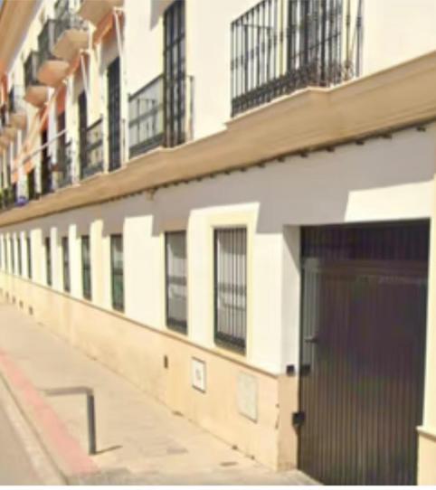 Garatge en venda a Calle Real de Utrera, 80, Centro - Doña Mercedes, Sevilla - imatge 2 Foto 2 de Garatge en venda a Calle Real de Utrera, 80, Centro - Doña Mercedes, Sevilla