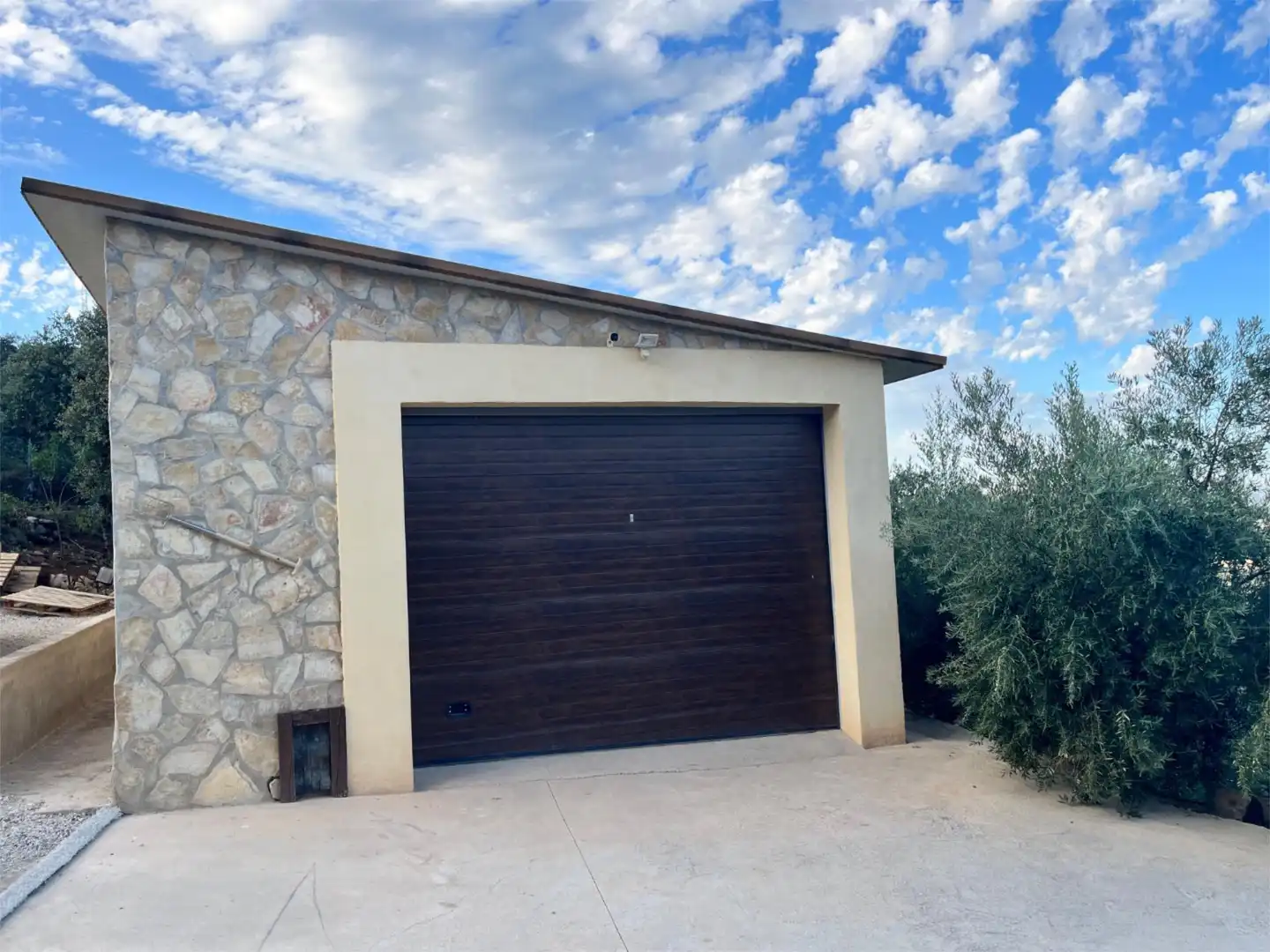 Finca rústica en venta en A-335, Alcalá la Real Vista exterior de Finca rústica en venta en Alcalá la Real con Calefacción, Jardín privado y Terraza