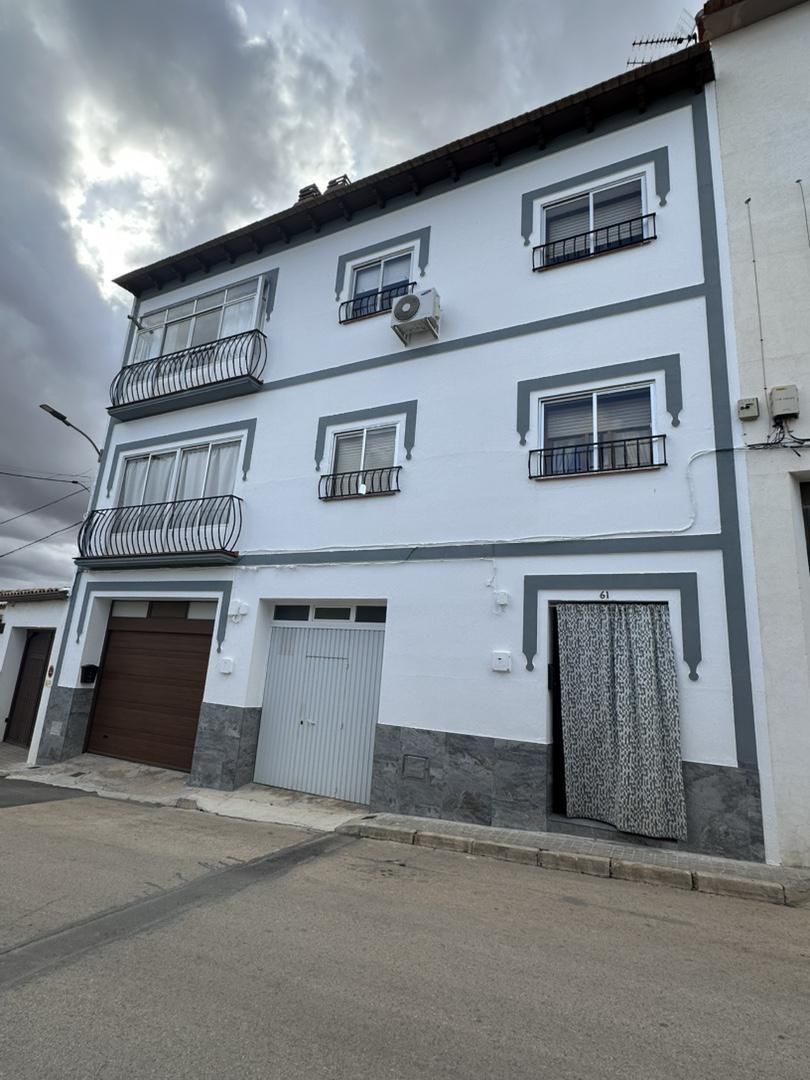 Exterior view of Flat for sale in Mota del Cuervo  with Air Conditioner, Heating and Terrace
