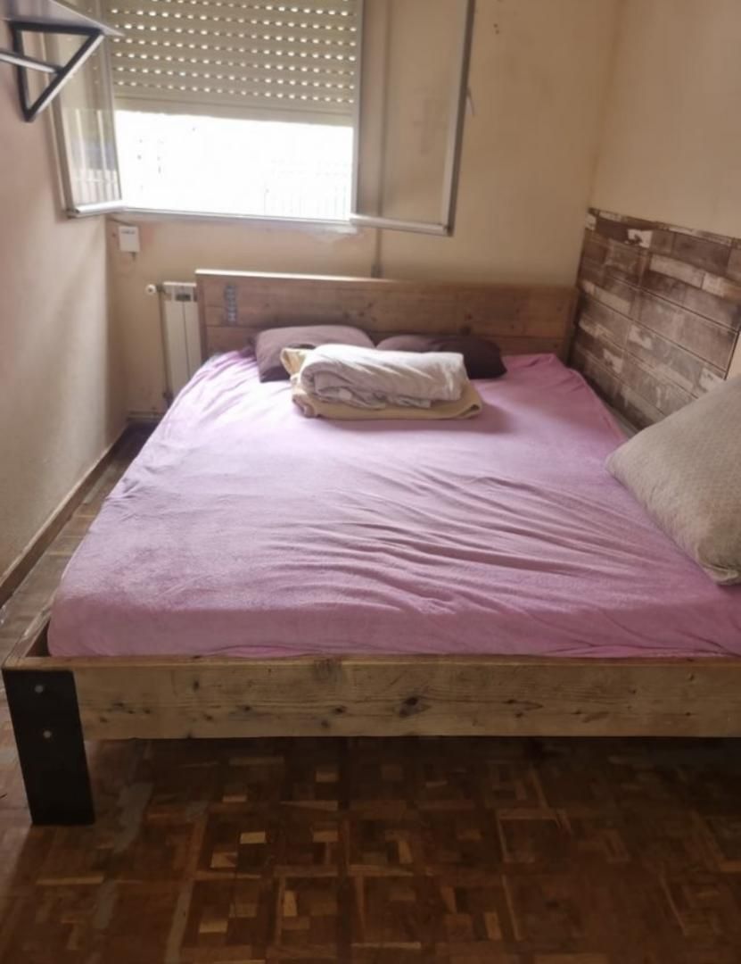 Bedroom of Flat to share in  Madrid Capital  with Heating, Oven and Washing machine