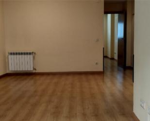 Sala d'estar de Pis en venda en Valdemoro amb Calefacció, Parquet i Terrassa