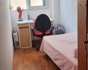Bedroom of Flat to share in  Murcia Capital  with Parquet flooring, Furnished and Balcony