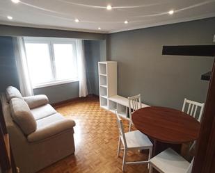 Sala d'estar de Pis de lloguer en A Coruña Capital  amb Calefacció, Parquet i Traster