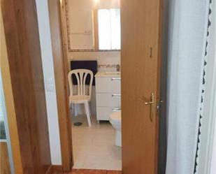 Bathroom of Apartment for sale in Marbella