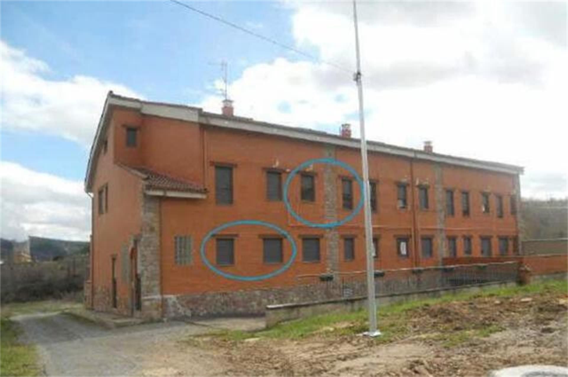 Exterior view of Apartment to rent in La Robla   with Heating, Private garden and Terrace