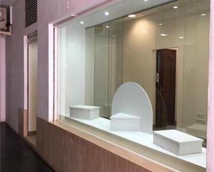 Premises to rent in Nerja  with Air Conditioner