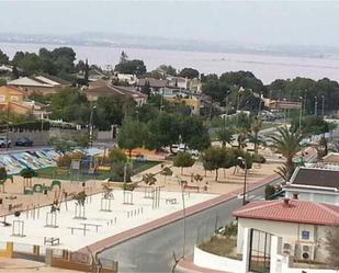 Vista exterior de Casa adosada de lloguer en Torrevieja