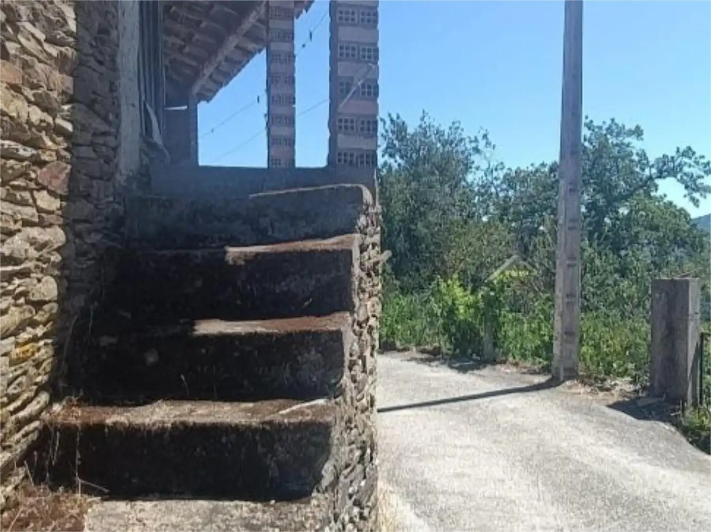 Piso en venta en Lugar de Covelas, Riós Vista exterior de Piso en venta en Riós con Jardín privado, Terraza y Amueblado