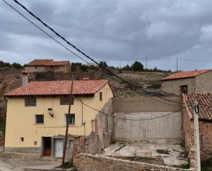 Exterior view of House or chalet for sale in Bezas