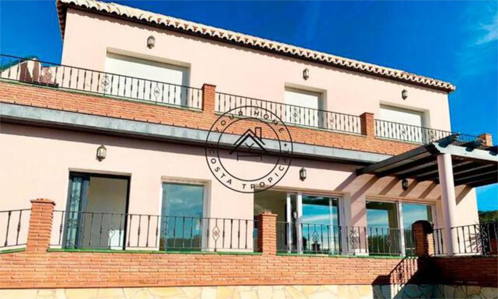 Exterior view of Single-family semi-detached for sale in Almuñécar  with Terrace and Swimming Pool
