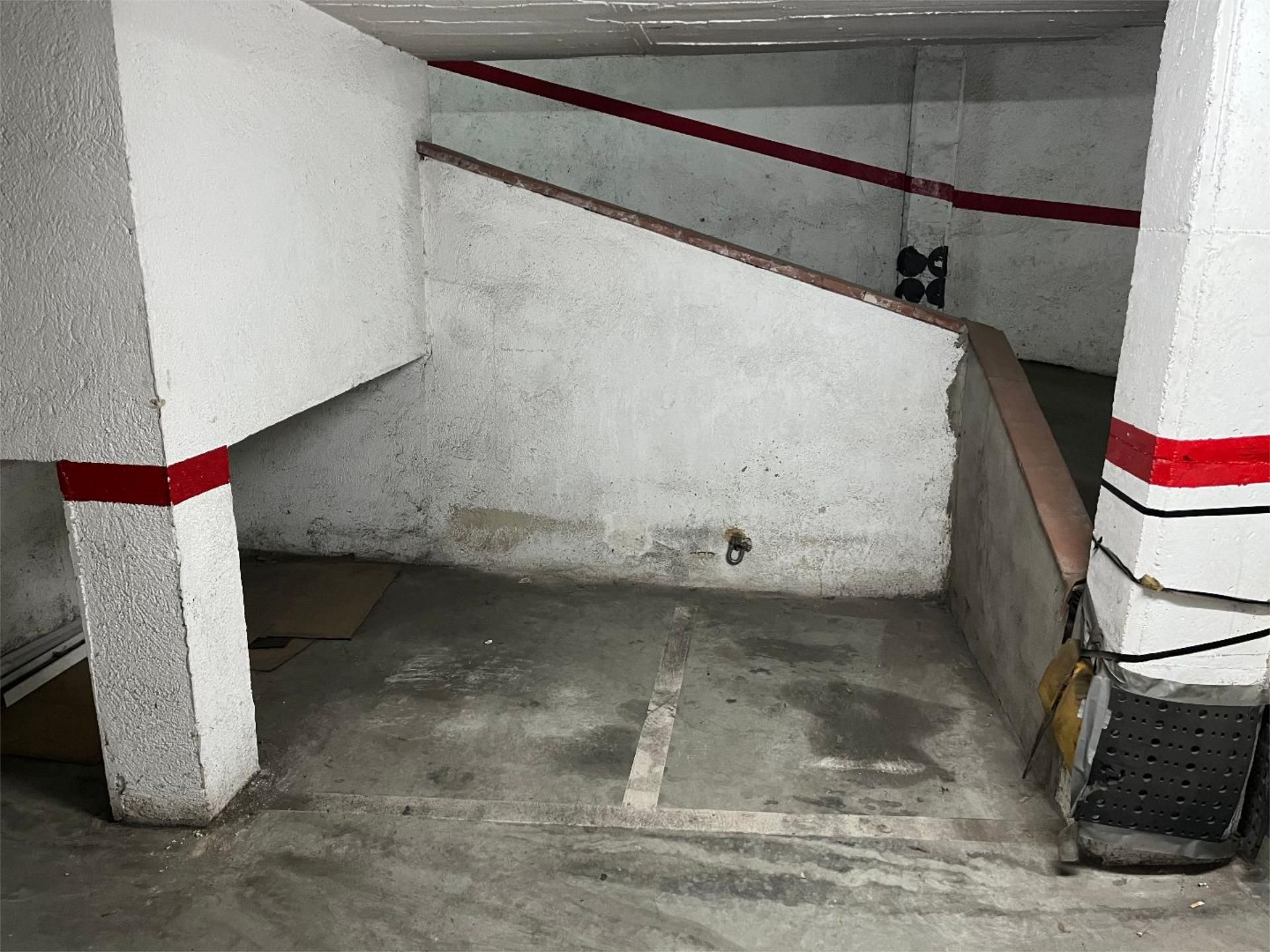 Garaje de alquiler en Badalona