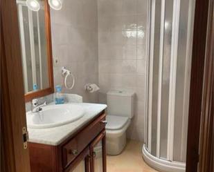 Bathroom of Flat to rent in  Toledo Capital  with Heating and Furnished