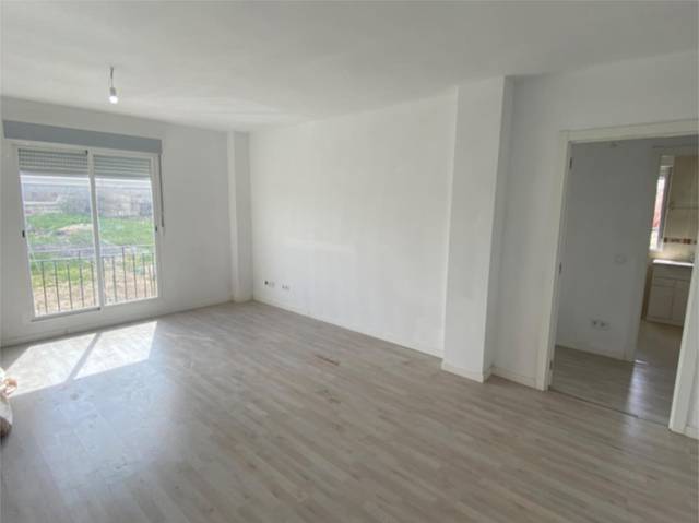 Piso en Alquiler en Calle Telefónica, 8 en Lominchar