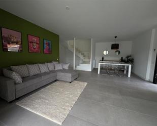 Sala d'estar de Casa o xalet en venda en Castellar del Vallès amb Terrassa i Balcó