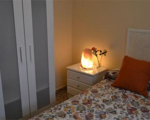 Pis per a compartir a Calle las Dalias, 4, Torreblanca del Sol Dormitori de Pis per a compartir en Fuengirola amb Aire condicionat, Calefacció i Terrassa