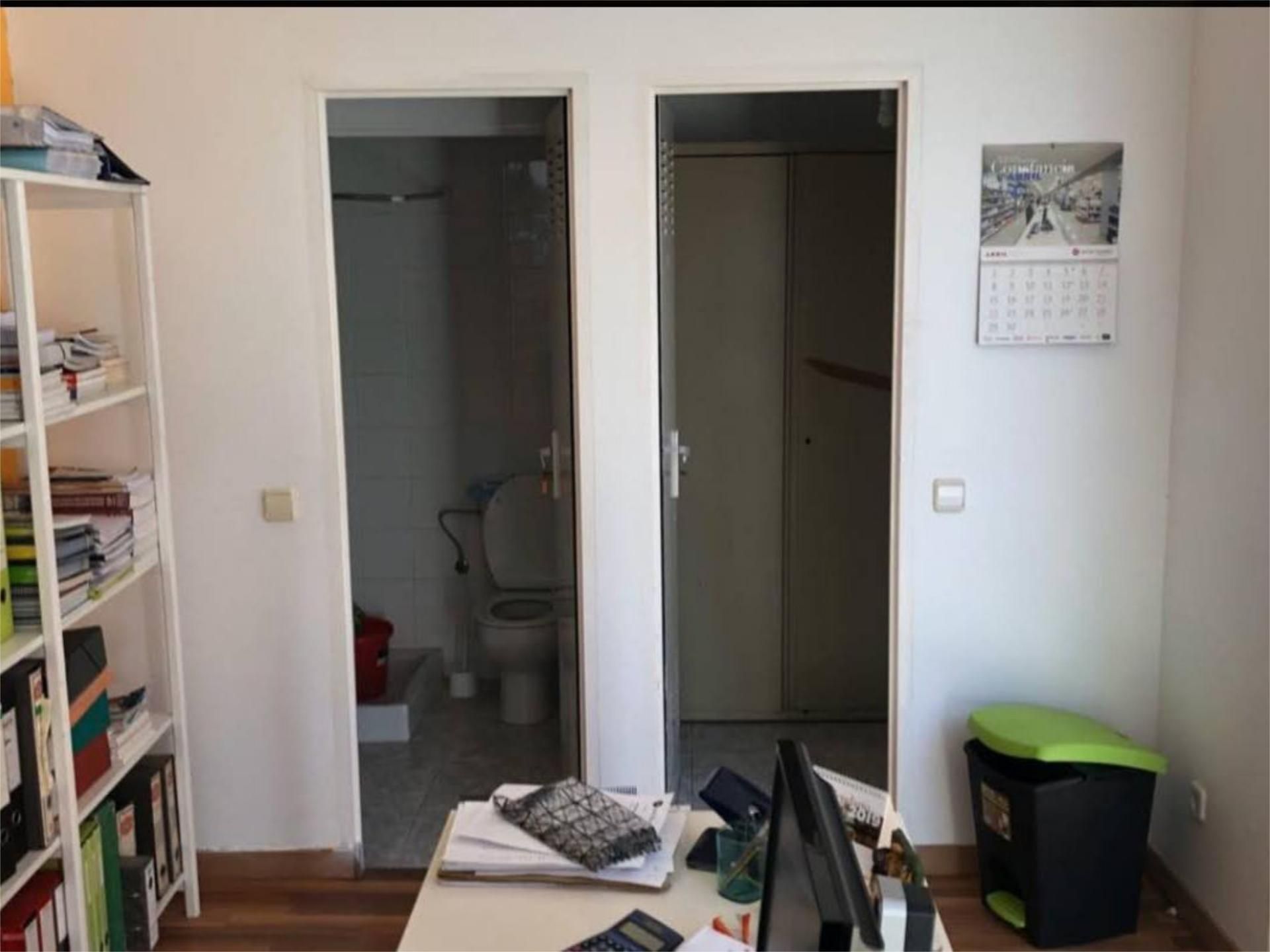 Bathroom of Premises to rent in  Palma de Mallorca  with Air Conditioner, Heating and Parquet flooring