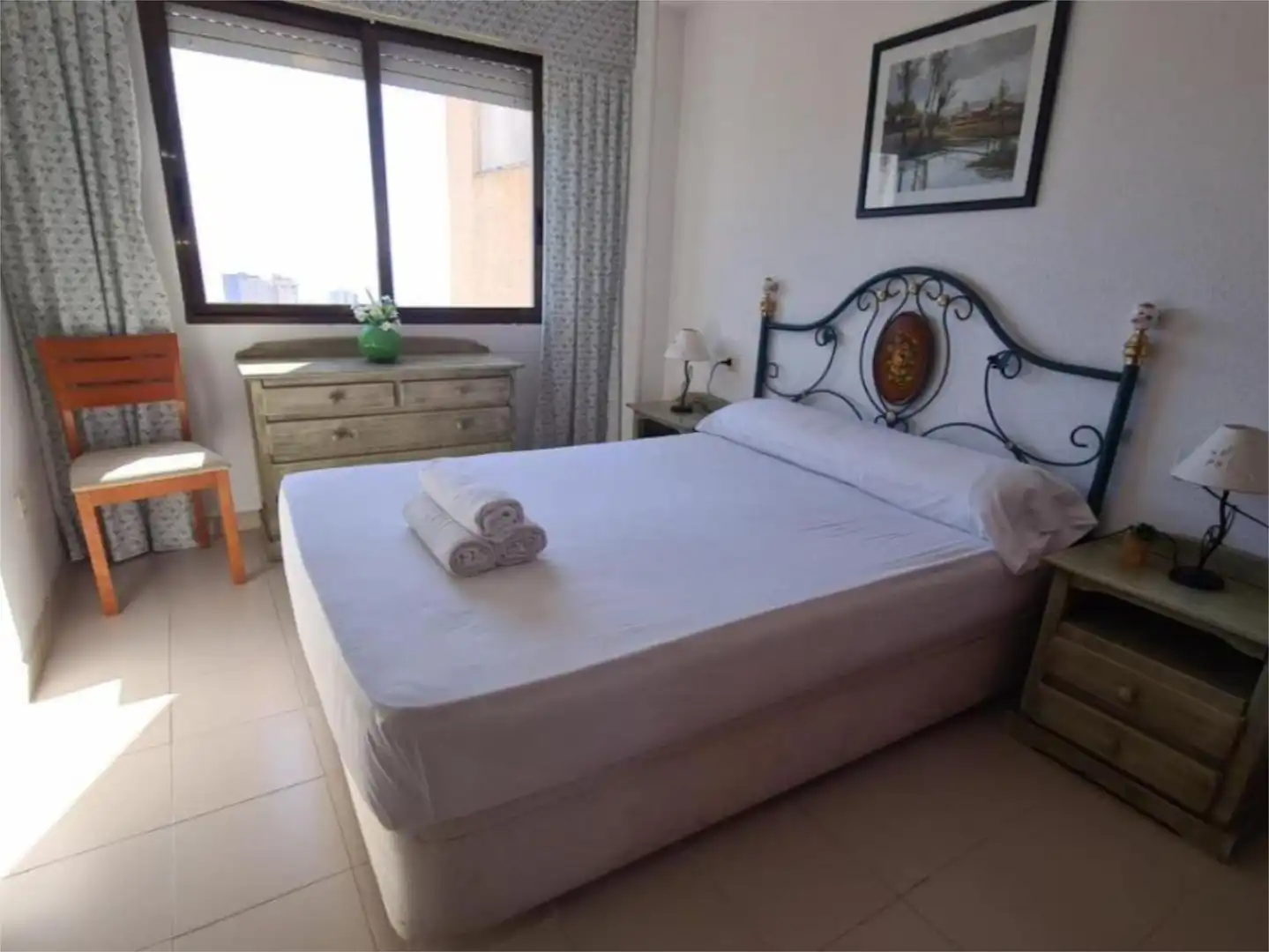 Wohnungen zur Miete in Calle Islandia, 8, Juzgados - Plaza de Toros Schlafzimmer von Wohnungen zur Miete in Benidorm mit Klimaanlage, Schwimmbad und Balkon