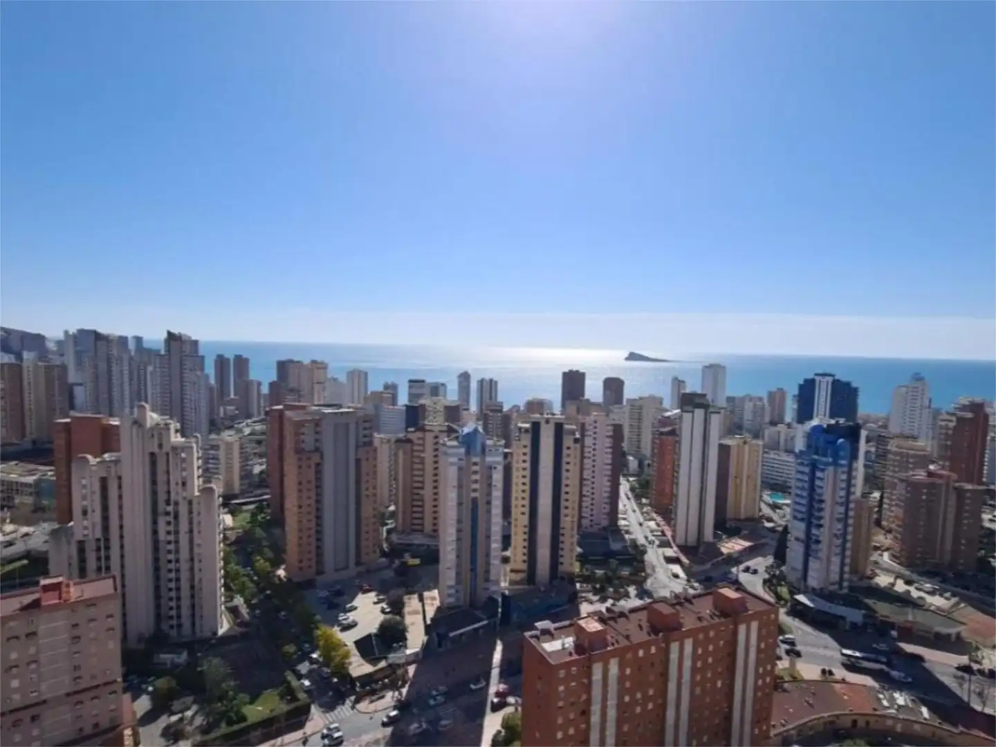 Wohnungen zur Miete in Calle Islandia, 8, Juzgados - Plaza de Toros Außenansicht von Wohnungen zur Miete in Benidorm mit Klimaanlage, Schwimmbad und Balkon