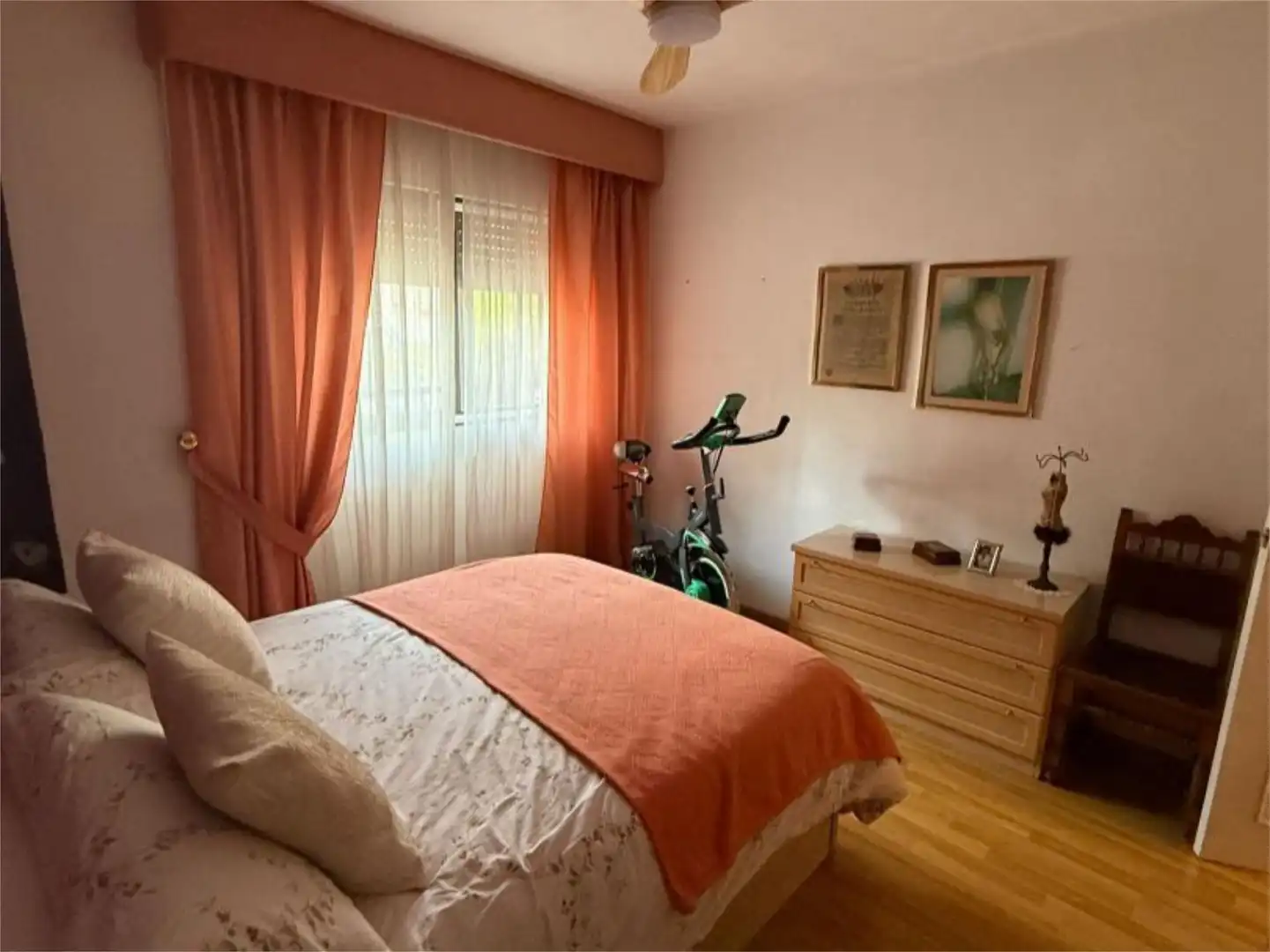 Wohnung zum Verkauf in Avenida de Carlos III, 412, El Puerto Schlafzimmer von Wohnung zum Verkauf in Roquetas de Mar mit Klimaanlage und Terrasse