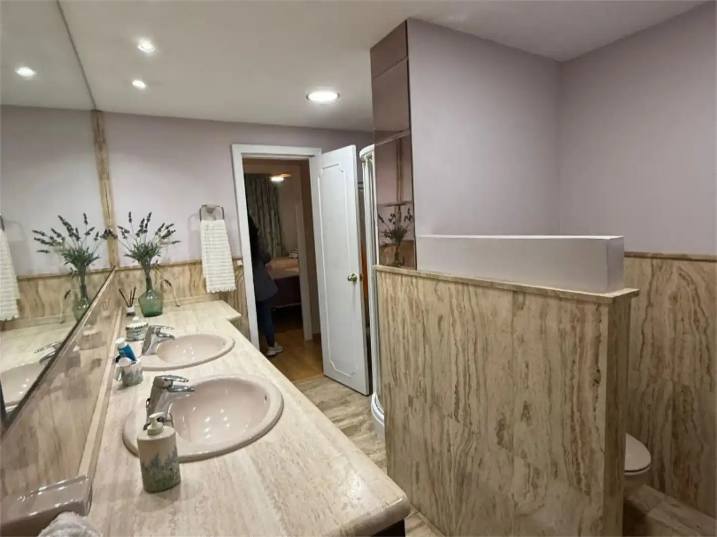 Wohnung zum Verkauf in Avenida de Carlos III, 412, El Puerto Badezimmer von Wohnung zum Verkauf in Roquetas de Mar mit Klimaanlage und Terrasse