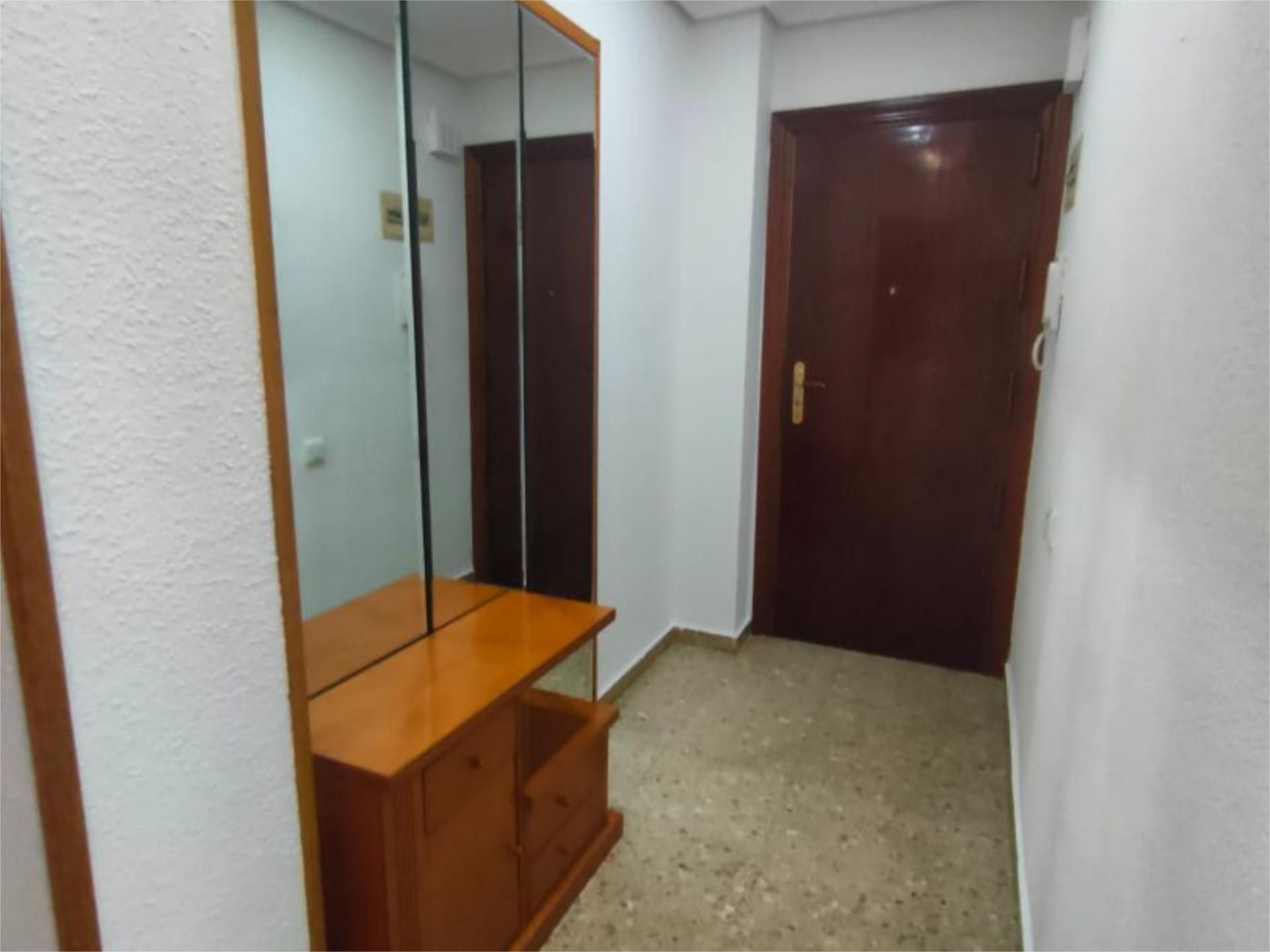 Flat to rent in Avinguda del Doctor Clarà, 38, Parque Ribalta - Plaza de Toros