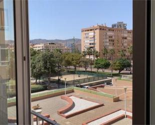 Vista exterior de Pis en venda en  Almería Capital amb Aire condicionat