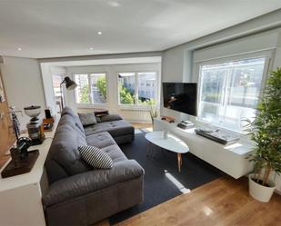 Sala d'estar de Pis en venda en Ourense Capital  amb Calefacció, Parquet i Terrassa