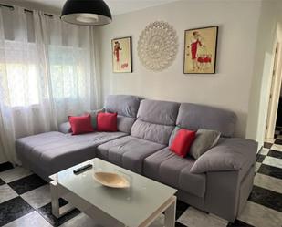 Sala d'estar de Pis de lloguer en  Sevilla Capital amb Aire condicionat