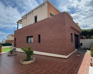 Exterior view of Single-family semi-detached for sale in Cunit  with Terrace and Balcony