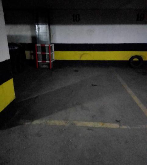 Photo 2 of Garage to rent in Cuesta de Santo Domingo, 20, Palacio, Madrid