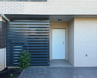 Exterior view of Flat to rent in Cabanillas del Campo  with Terrace, Swimming Pool and Balcony