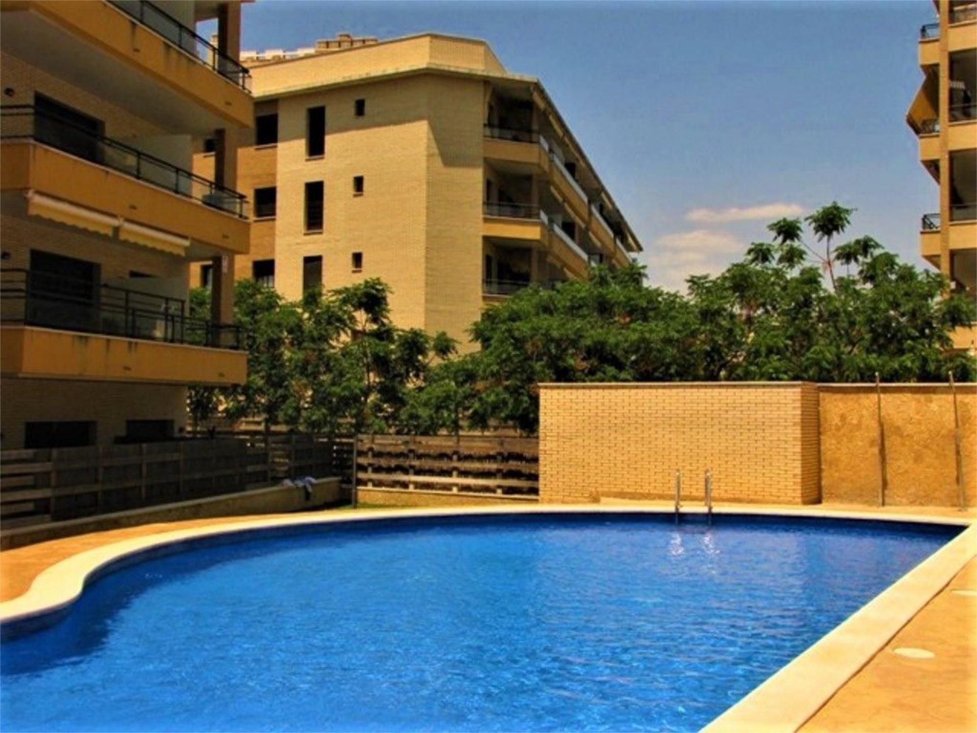 Piscina de Pis en venda en Cambrils amb Aire condicionat, Terrassa i Piscina