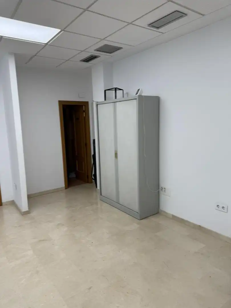Oficina de lloguer a Avinguda del Port, 181, Aiora Dormitori de Oficina de lloguer en Valencia
