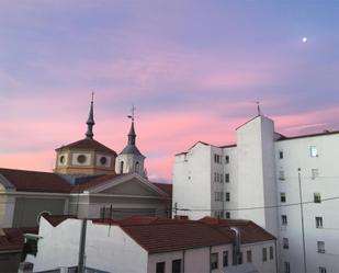 Exterior view of Flat for sale in  Madrid Capital  with Balcony