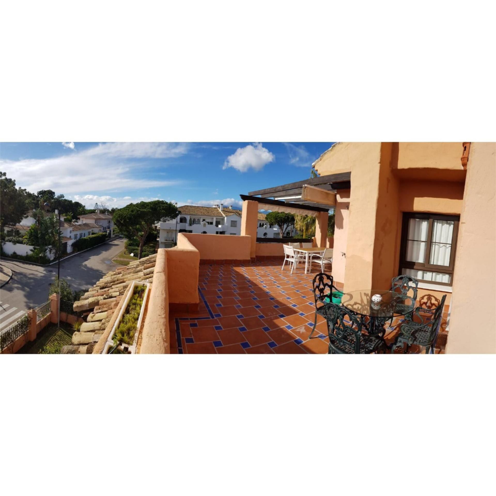 Terrace of Attic to rent in Estepona  with Air Conditioner