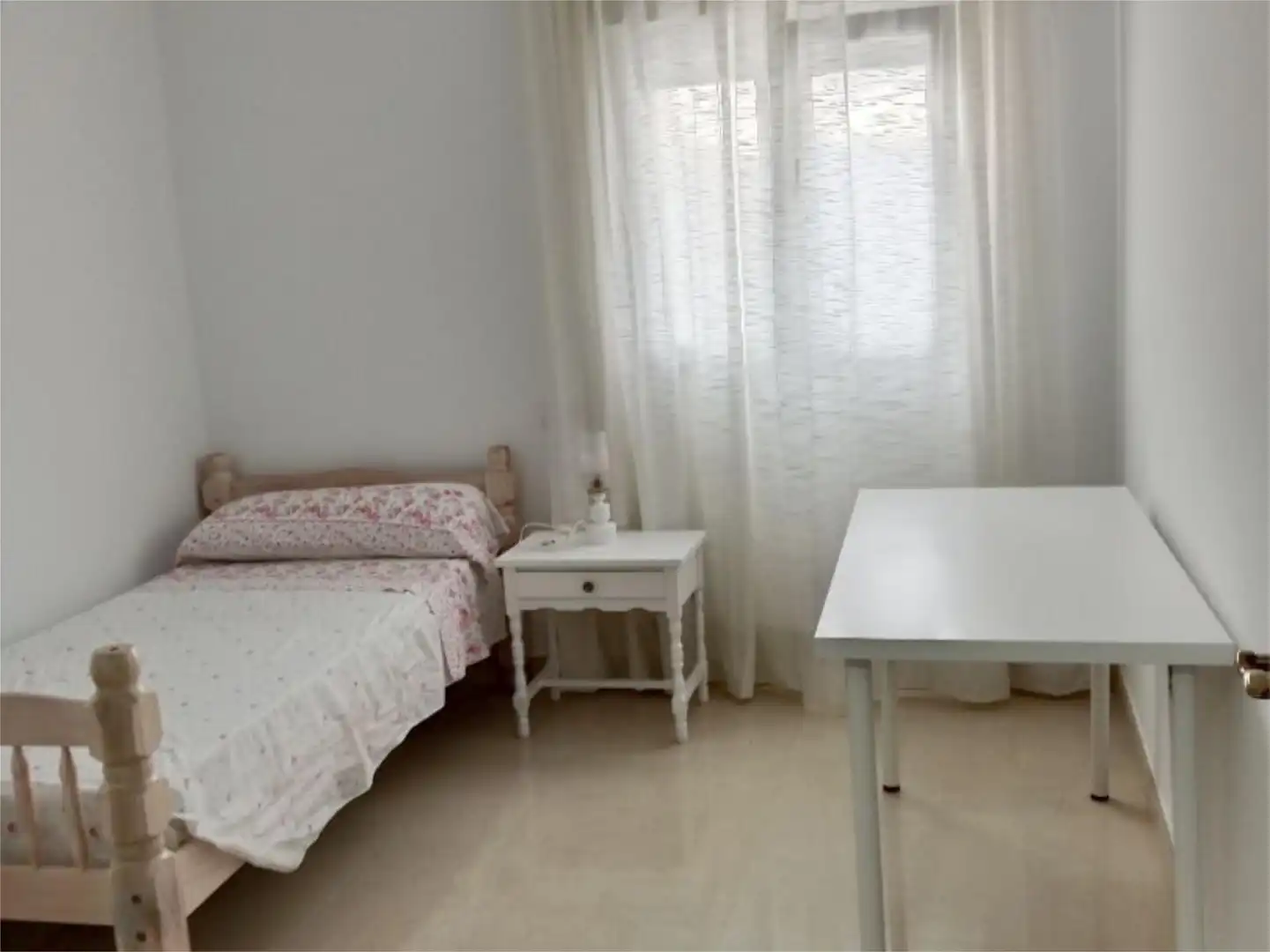 Room in Calle Sosa, 10, Osuna Bedroom of Flat for share in Osuna with Furnished and Balcony