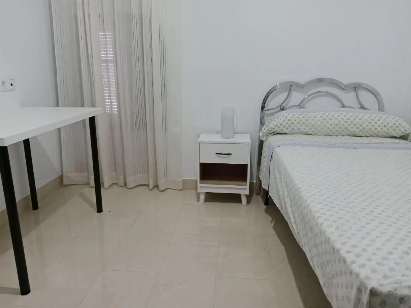 Room in Calle Sosa, 10, Osuna Bedroom of Flat for share in Osuna with Furnished and Balcony