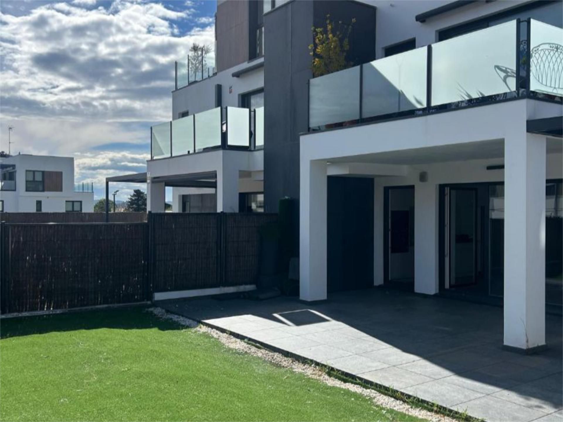 Exterior view of Planta baja for sale in Oleiros  with Terrace and Swimming Pool