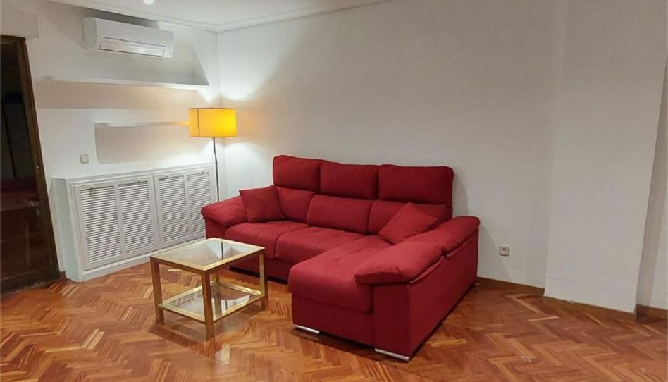 Piso de alquiler en Calle de Rafael Calvo, 7, Almagro - Imagen 3
