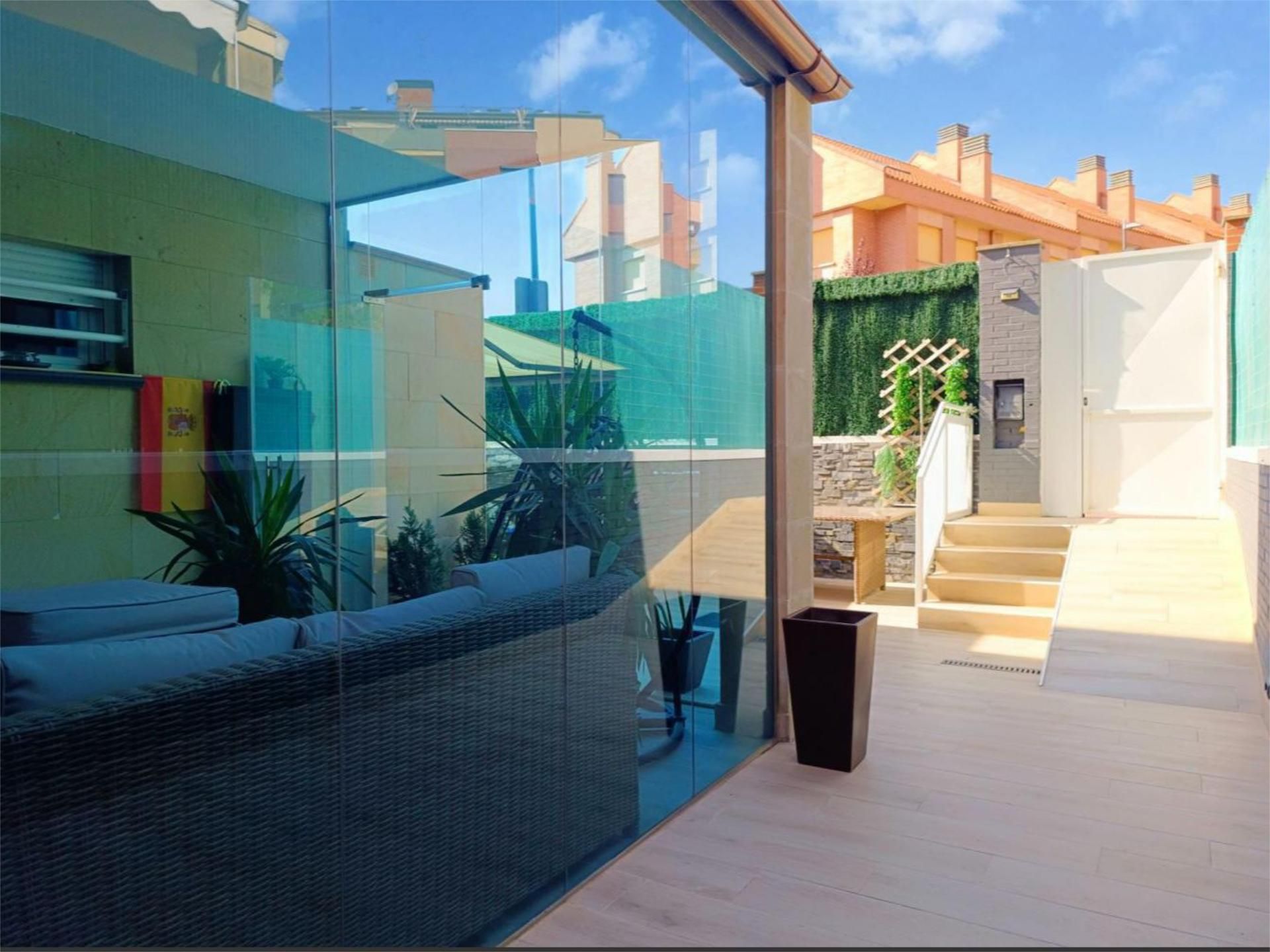 Terrace of Single-family semi-detached for sale in Villamediana de Iregua  with Air Conditioner, Terrace and Swimming Pool