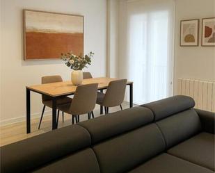 Sala d'estar de Apartament de lloguer en  Pamplona / Iruña amb Calefacció i Moblat