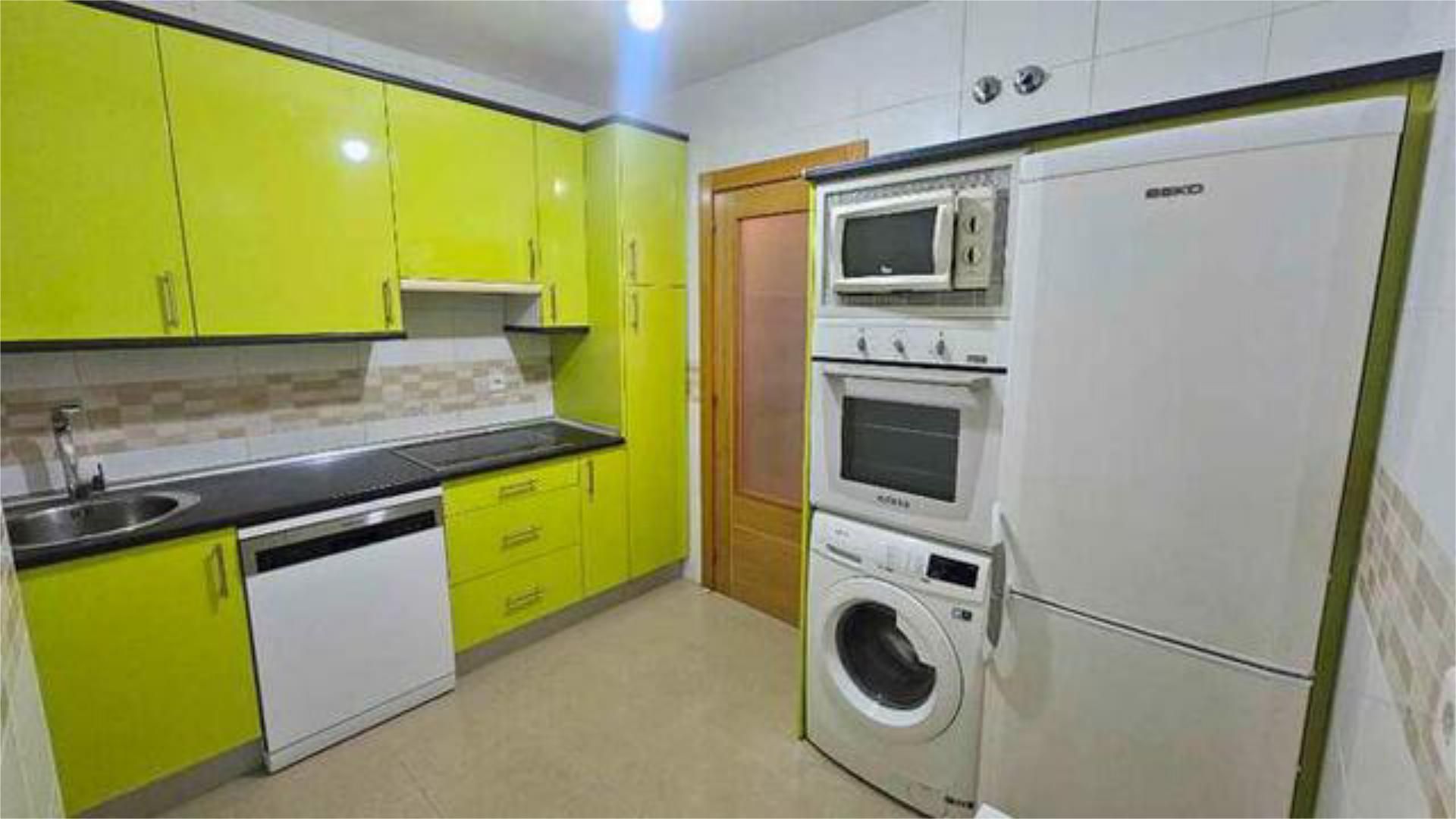 Kitchen of Flat to rent in Benavente  with Heating, Private garden and Storage room