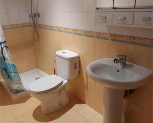 Bany de Estudi de lloguer en Elche / Elx amb Piscina i Moblat