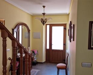 Casa adosada en venda en León Capital  amb Calefacció, Parquet i Moblat