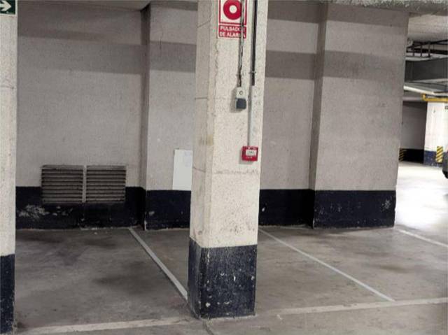 Garaje en Alquiler en Calle de Miguel Astráin, 15 en Azpilañaga